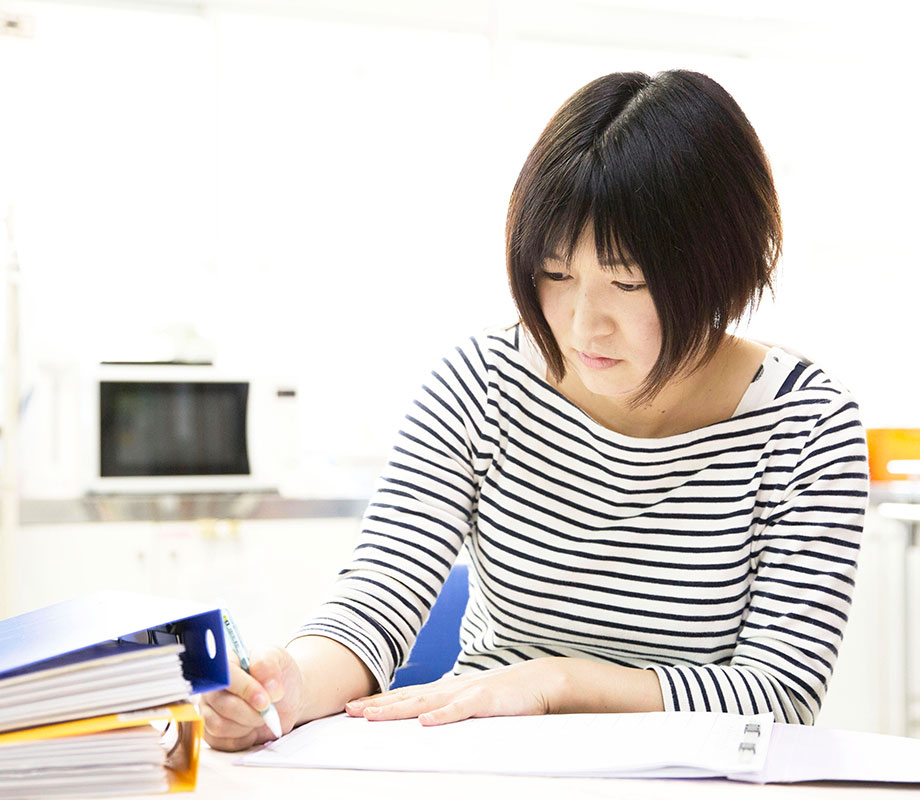 飯塚さんの業務の様子